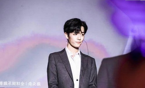 娱乐圈的那些三字明星，瓜劲儿十足！😏