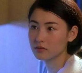 娱乐霸总与重庆蹦床新地标，永恩新皮肤引爆期待