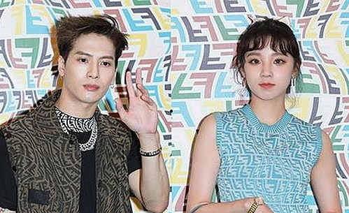 娱乐圈的“吃瓜”文化：从小说到成语，揭秘背后的趣味与影响