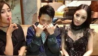 娱乐圈吃瓜达人揭秘明星幕后生活，背后故事大曝光🎬