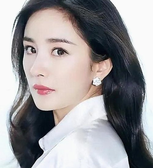 娱乐圈吃瓜直播热潮再起，网友热议直播间内幕真伪🤔