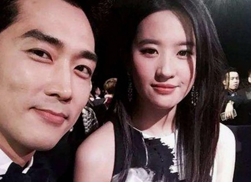 “会喷水的亲姐姐”新作引发热议，国产视频盛宴背后的争议与关注