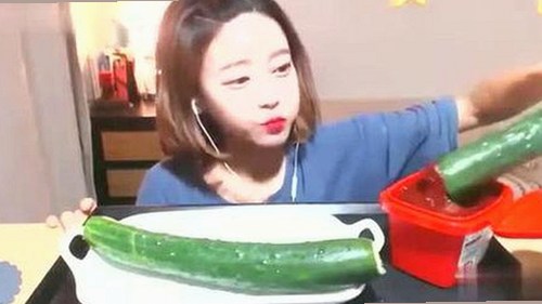 吃瓜网到底啥意思？揭秘网络“吃瓜”背后的文化密码🍉